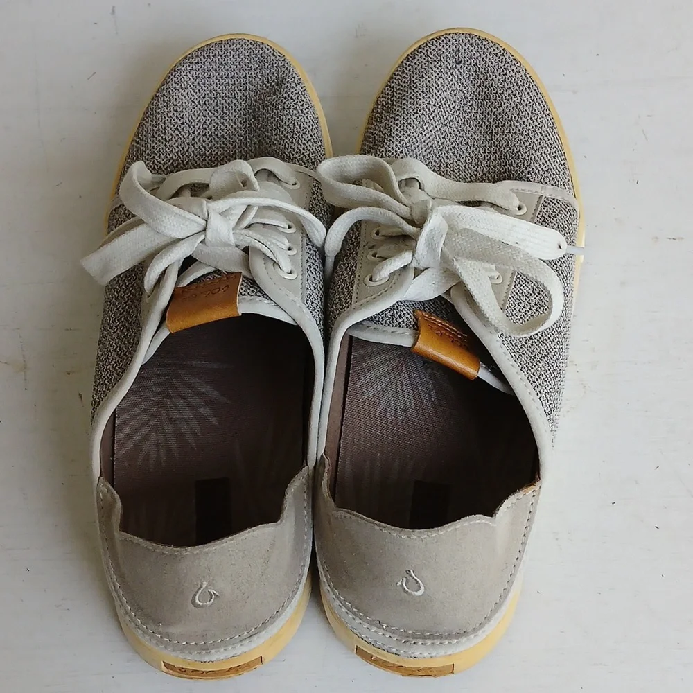 OluKai Pehuea Li Sneakers Size 9